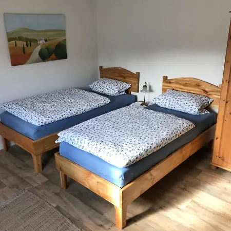 Apartment,wohnung&zimmer 'am Waldfreibad' * Much